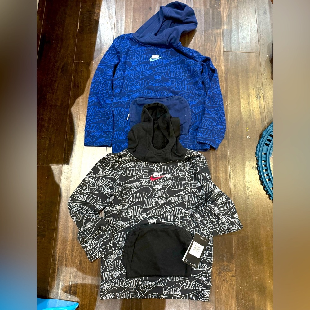 NEW 2pc Nike boys size 6 sweatshirt with front zipped pocket